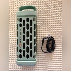 Green Portable Bluetooth Speaker